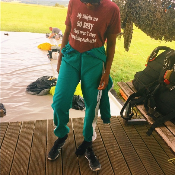 Meet your Posher, Angélique - Picture 3 of 7